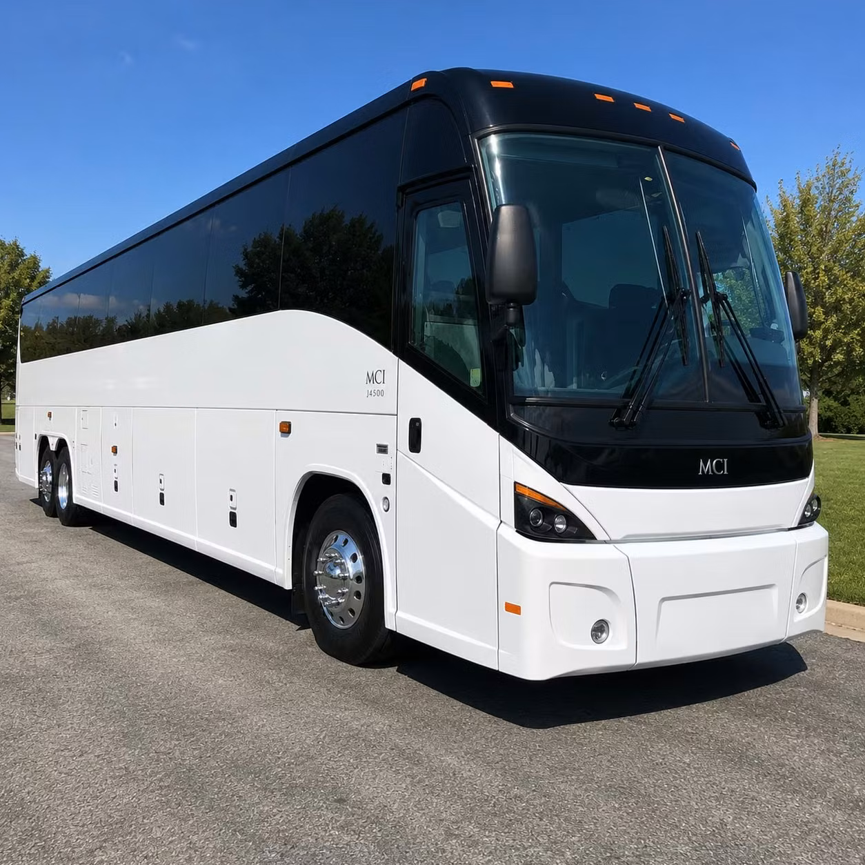 charterbusrentallakewoodca com can help you move large groups through multiple la area airports without the headache