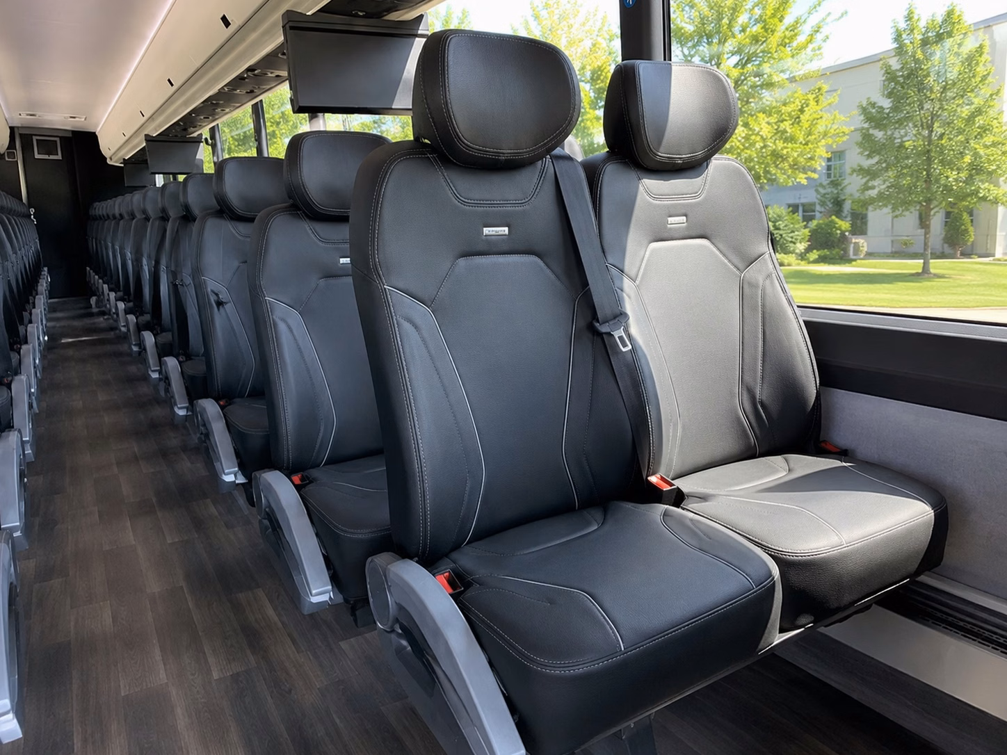 one bus handles the whole group for kia forum and crypto com arena events